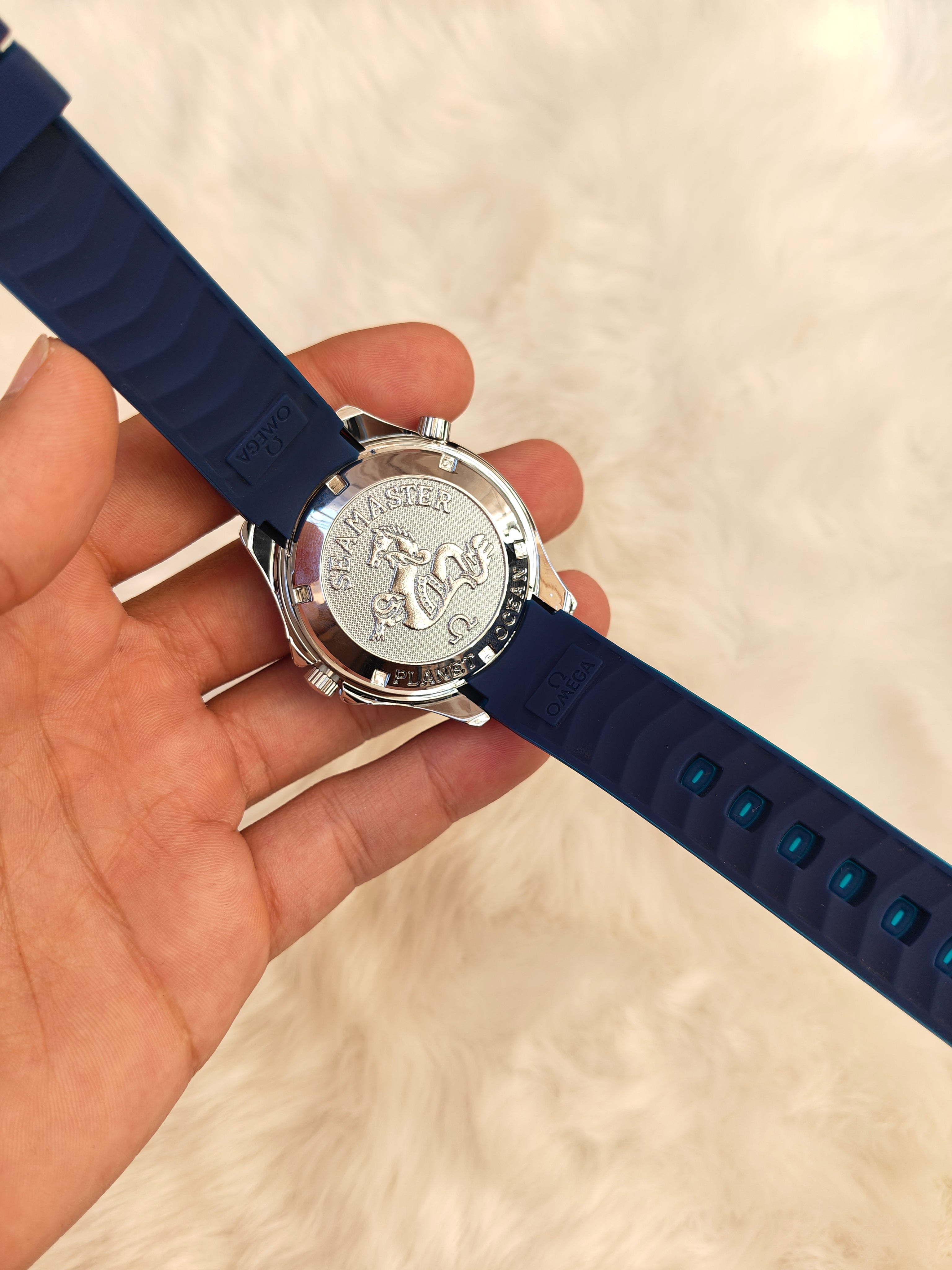 OMG Seamaster Diver – Classic Blue Rubber Edition
