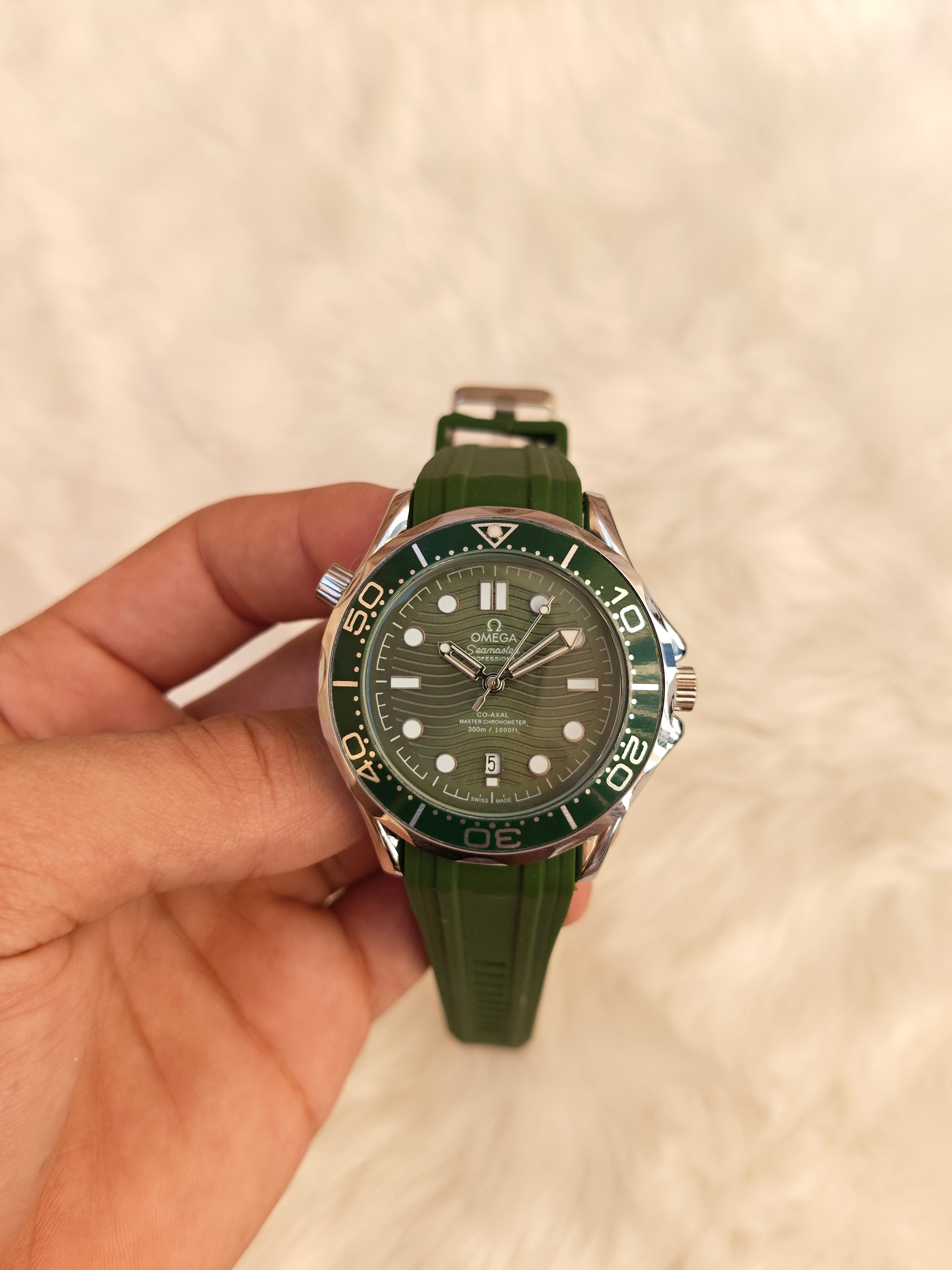 OMG Seamaster Diver – Green Rubber Edition