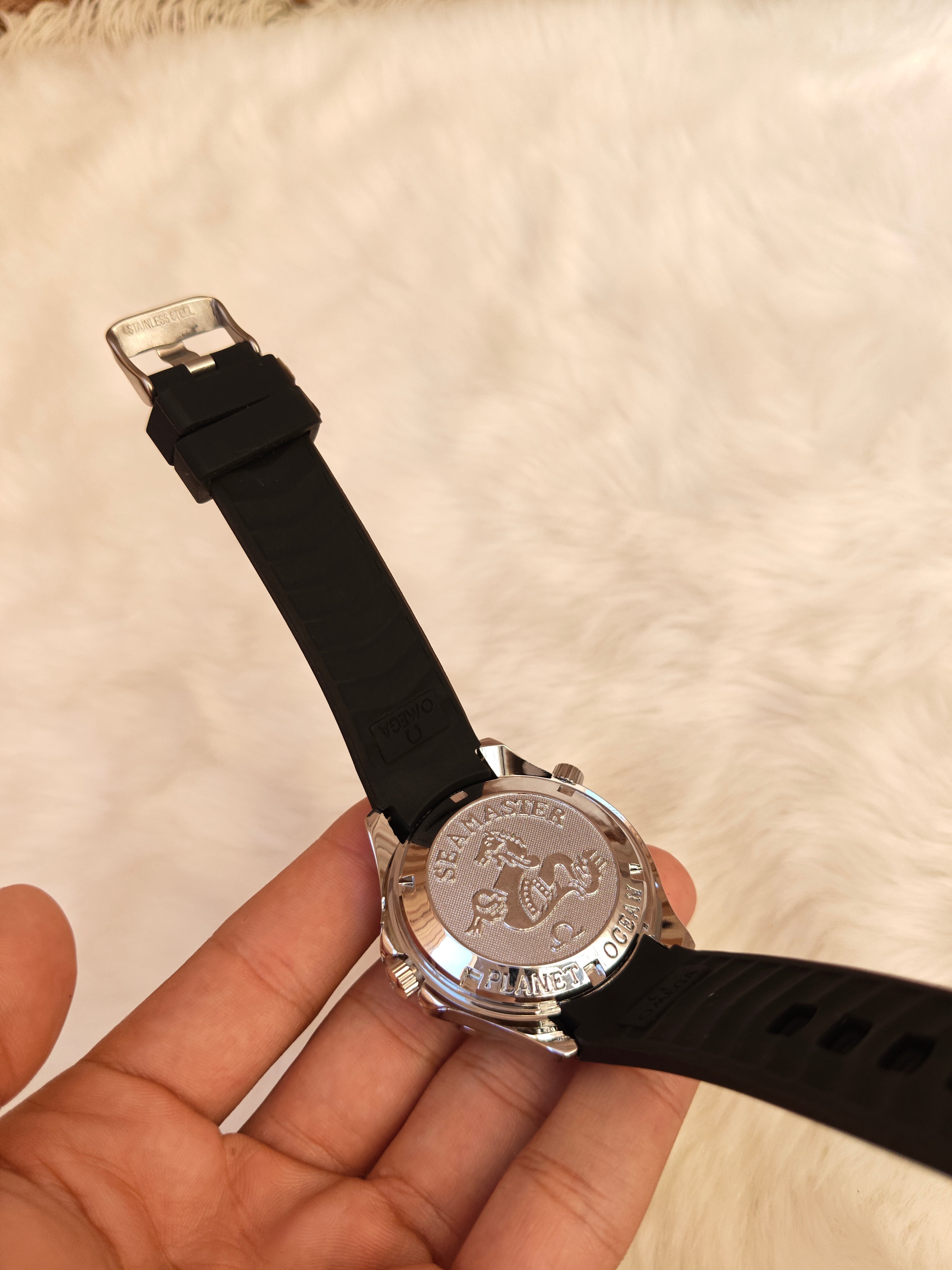 OMG Seamaster Diver – Black Rubber Edition