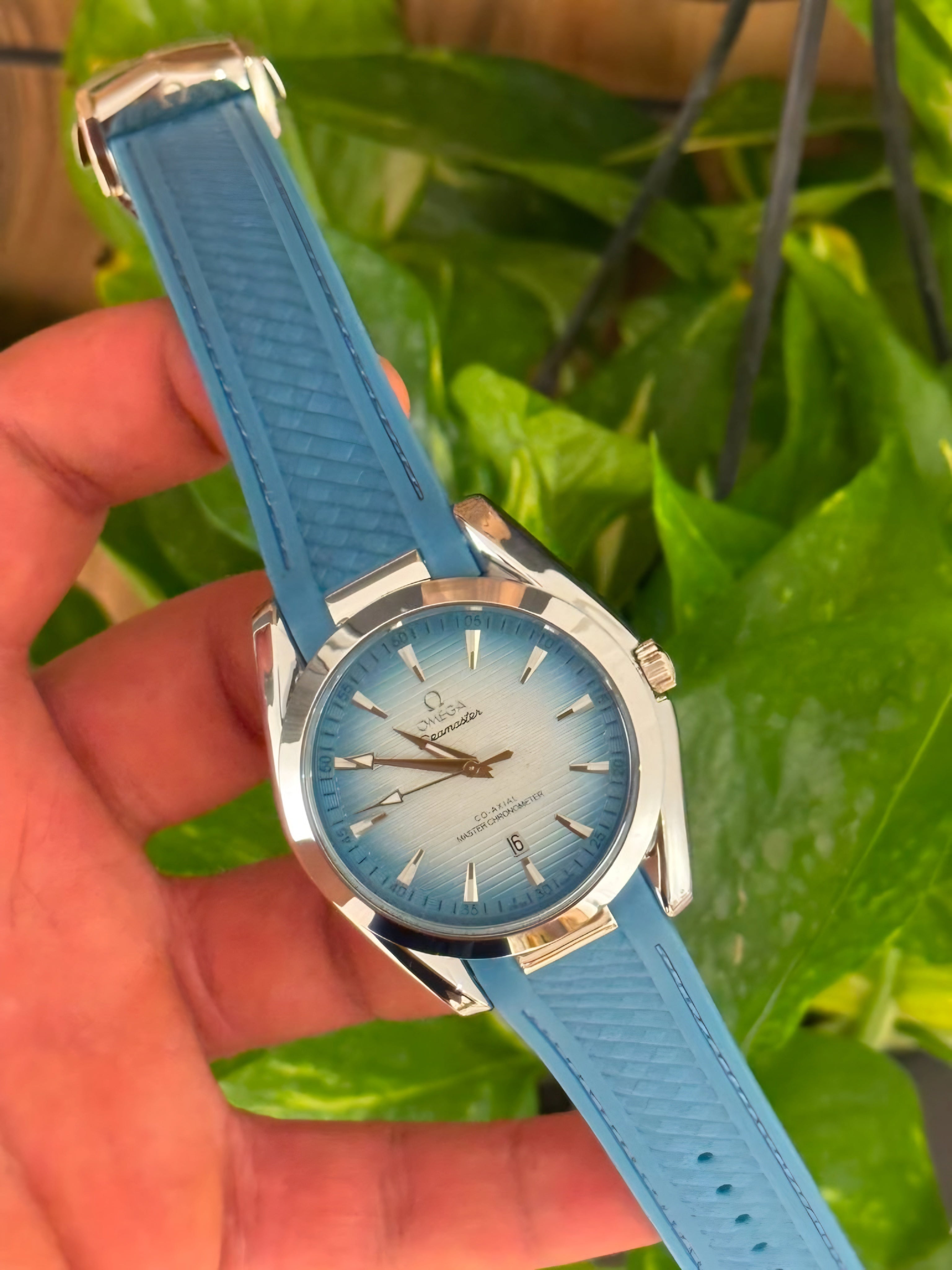 OMG Seamaster Aqua Terra – Gradient Ice Blue