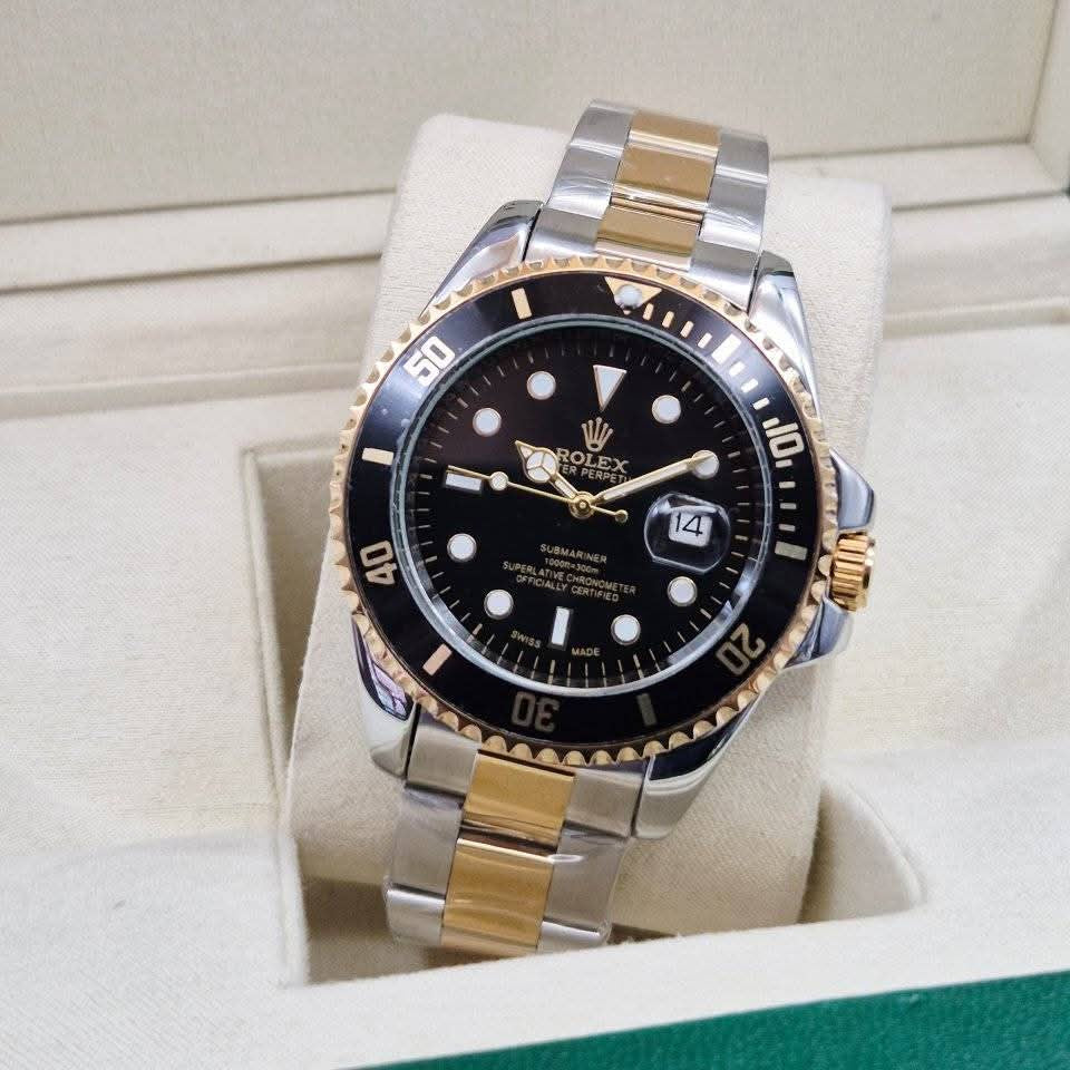 Rolex Submariner Date Black and Yellow Gold