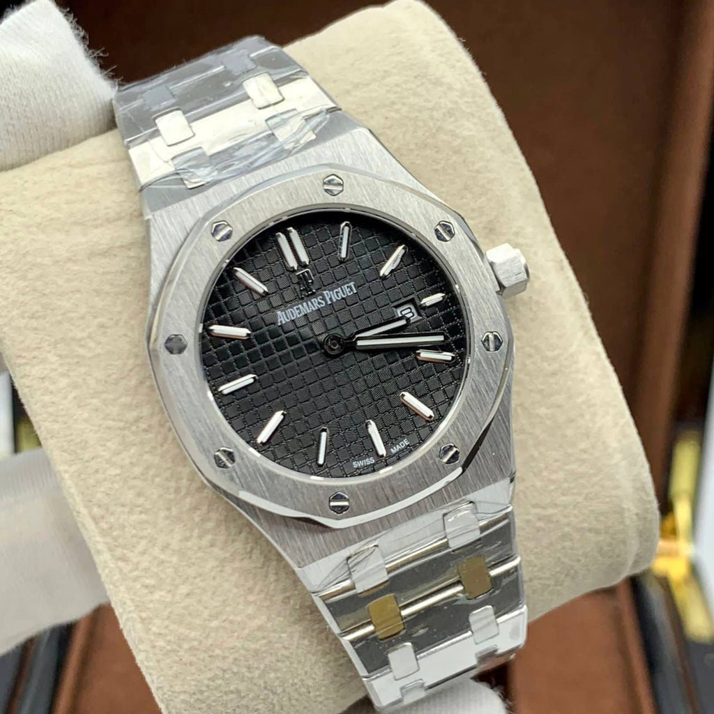 Audemars Piguet Royal Oak Quartz Black dial