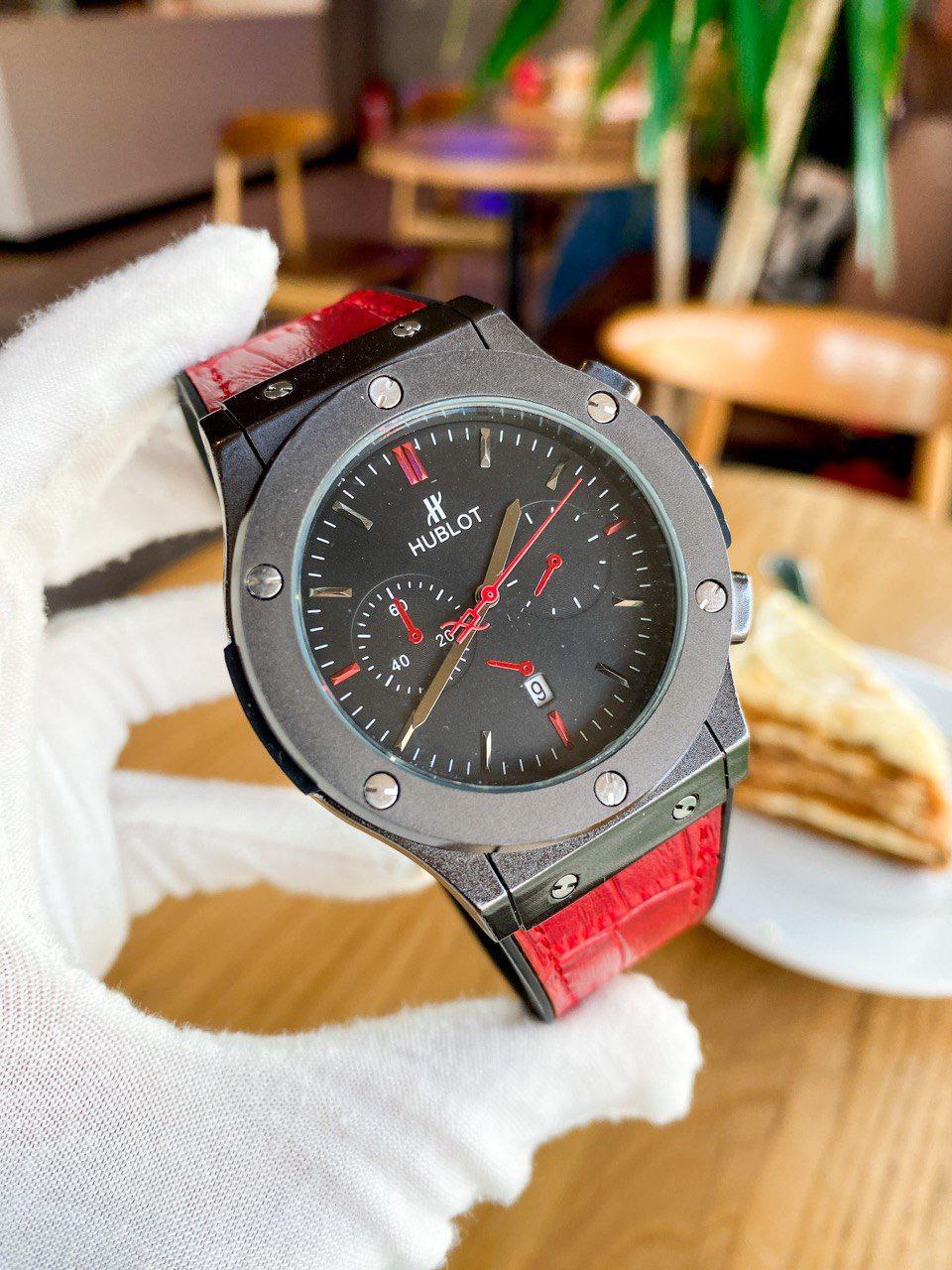 Hublot Classic Fusion– Bold Red & Black