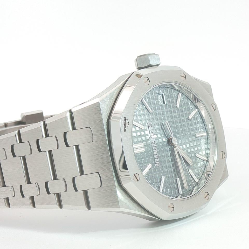 AP Royal Oak Quartz sky blue dial