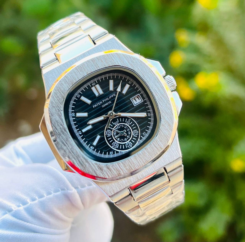Patek Philippe Nautilus Black dial