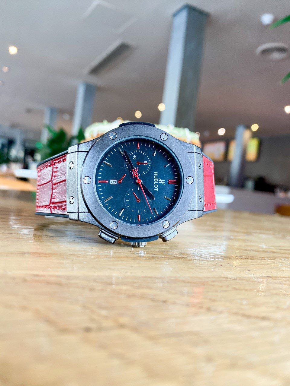 Hublot Classic Fusion– Bold Red & Black