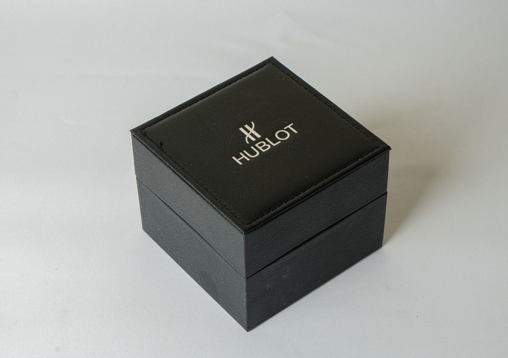 Hublot Geneve Women's Rose Gold & Emerald Green Rubber (Baguette Bezel)