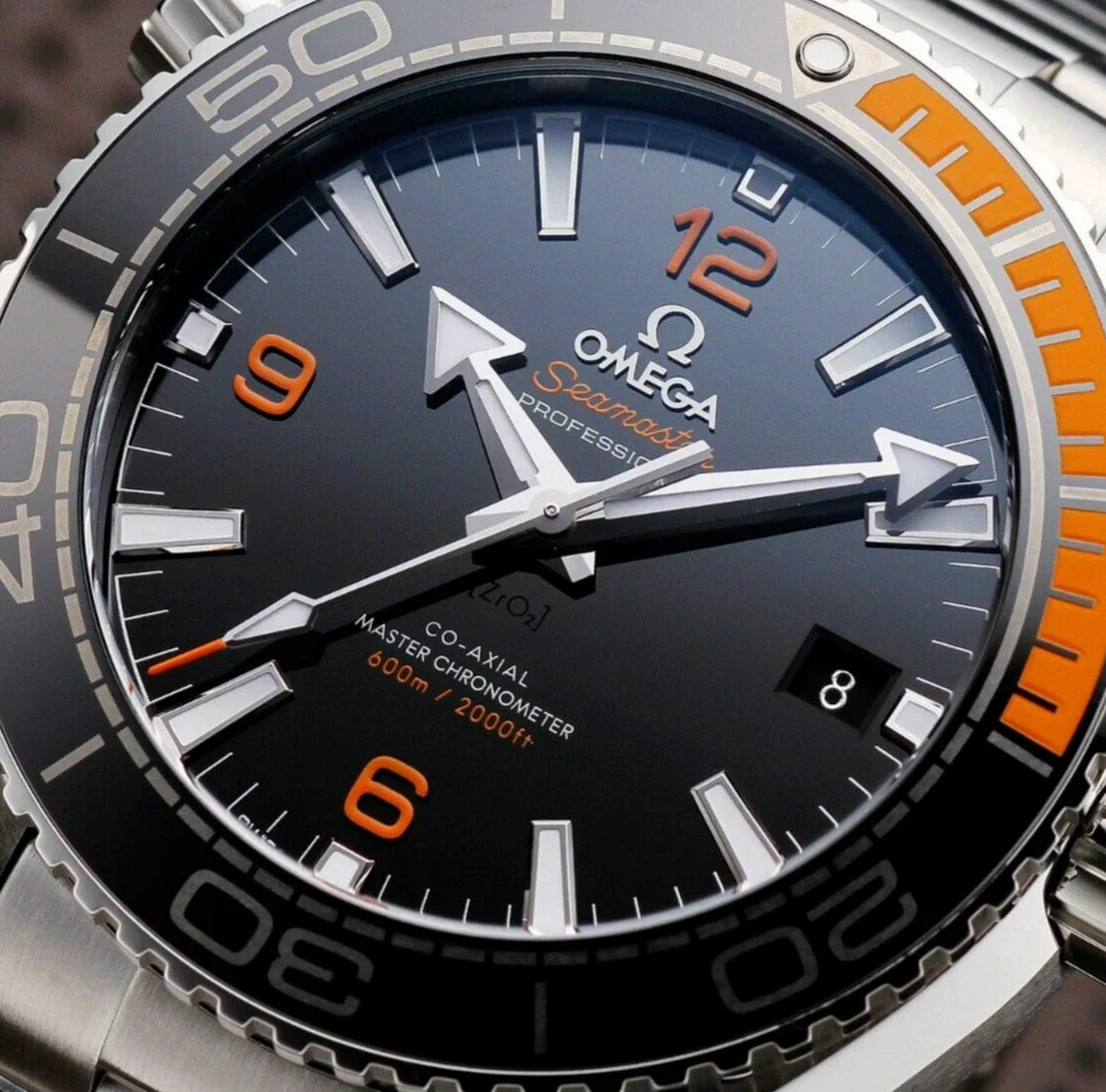 Omega Seamaster Planet Ocean – Mirror Original Silver Steel & Black/Orange Bezel